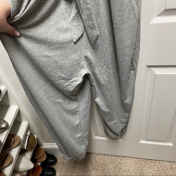 Romper - Picture 3 of 4